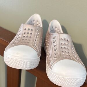 Girls Casual Slip-On Shoes